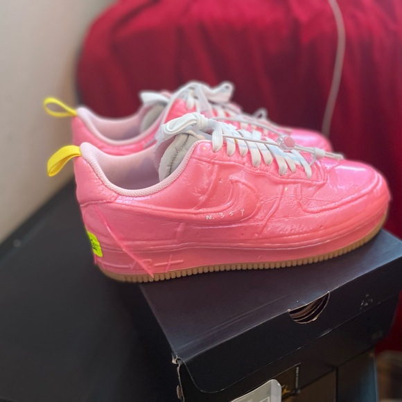 AIR FORCE 1 EXPERIMENTAL
RACER PINK/ARCTIC PUNCH-SAIL - Picture 6 of 8